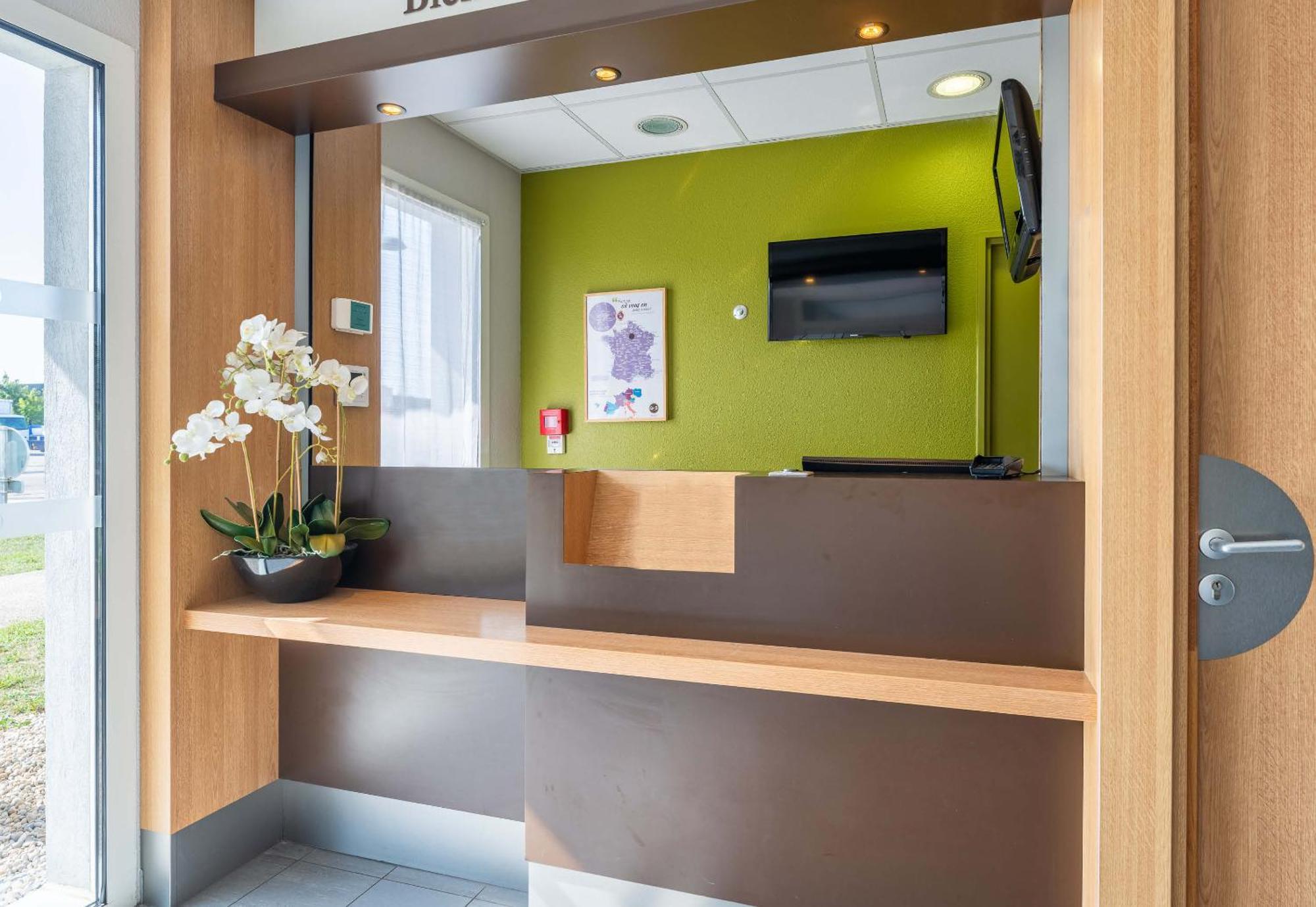 B&B Hotel Lyon Eurexpo שאסיו מראה חיצוני תמונה
